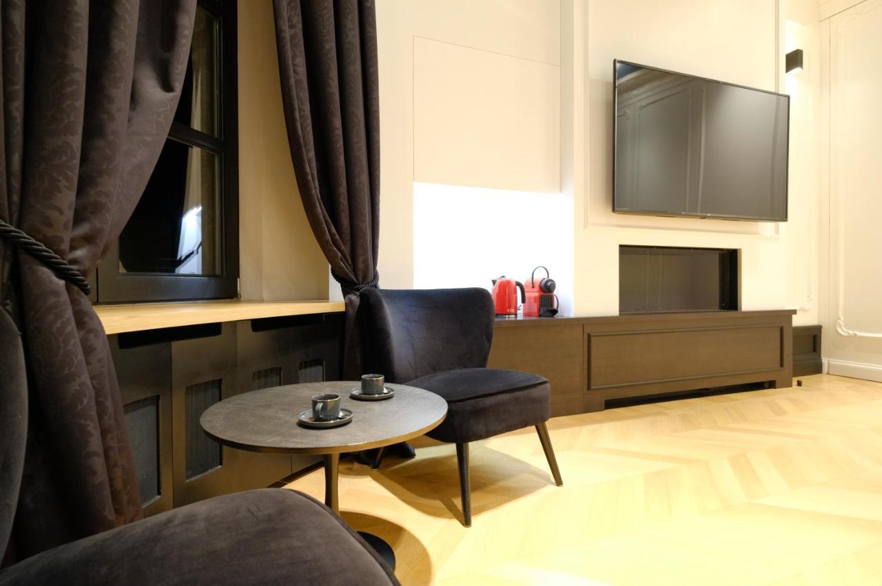 Suite La Duchesse Et Parking Prive Gratuit Монс Экстерьер фото